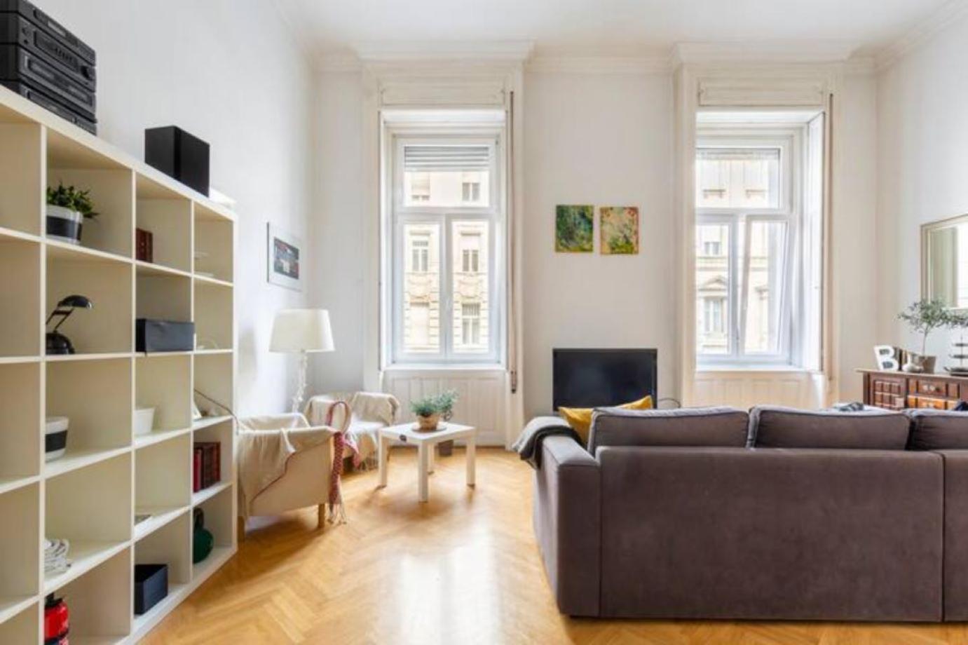 Bourgeois Elegance In The Heart Of Boedapest Buitenkant foto