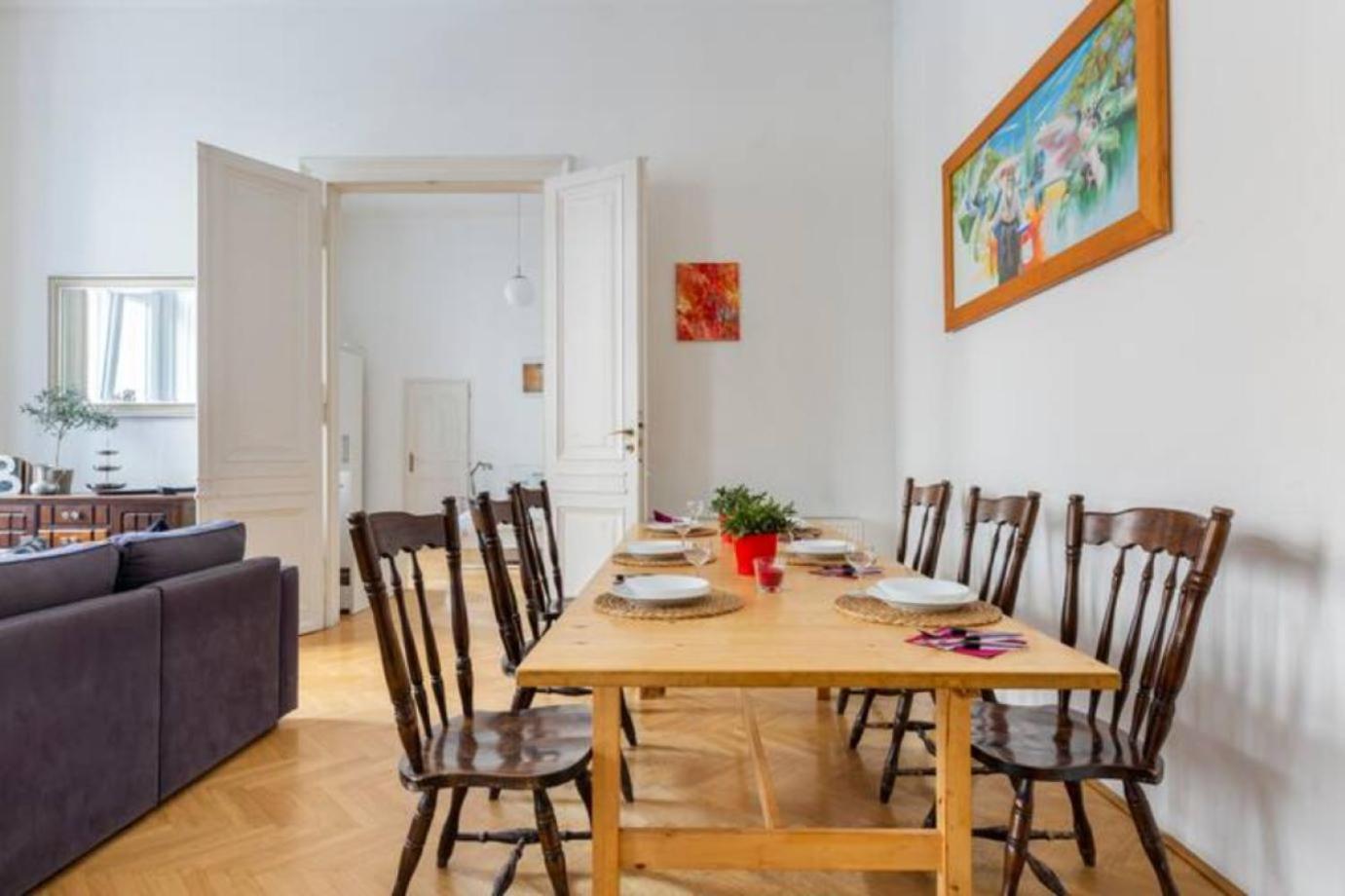 Bourgeois Elegance In The Heart Of Boedapest Buitenkant foto