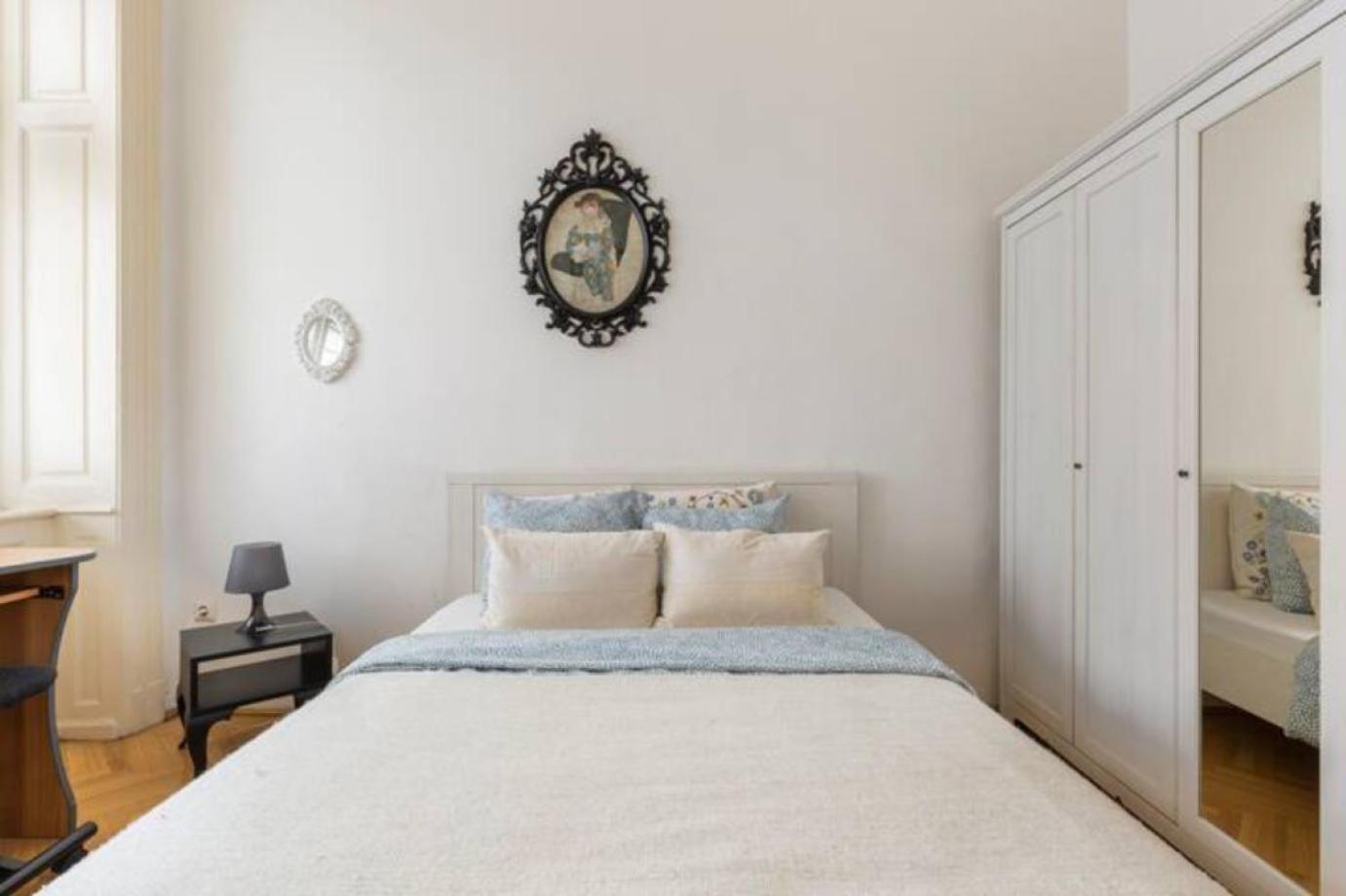 Bourgeois Elegance In The Heart Of Boedapest Buitenkant foto