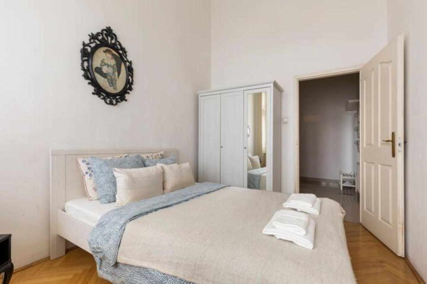 Bourgeois Elegance In The Heart Of Boedapest Buitenkant foto